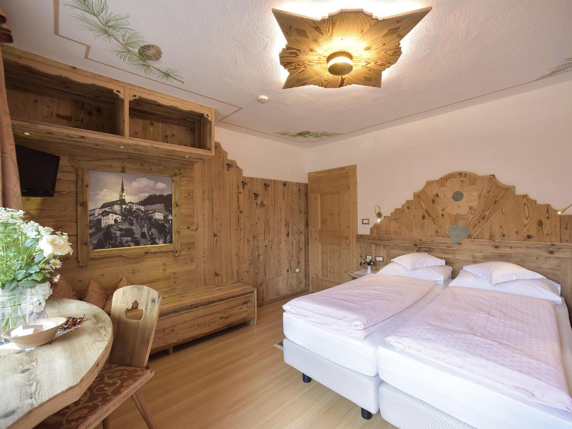 Cesa Padon Hotel 3*